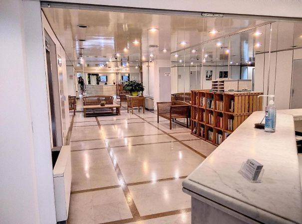 Apartament Centre Juan Les Pins Zewnętrze zdjęcie